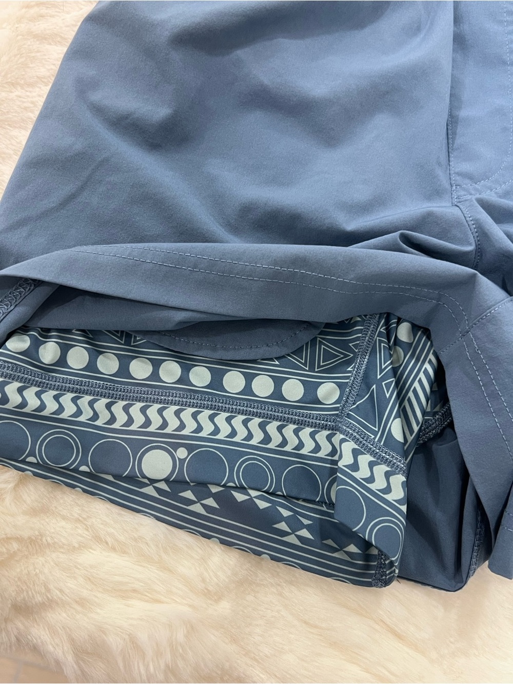 Chubbies 5.5 inseam Shorts - Picture 3 of 4
